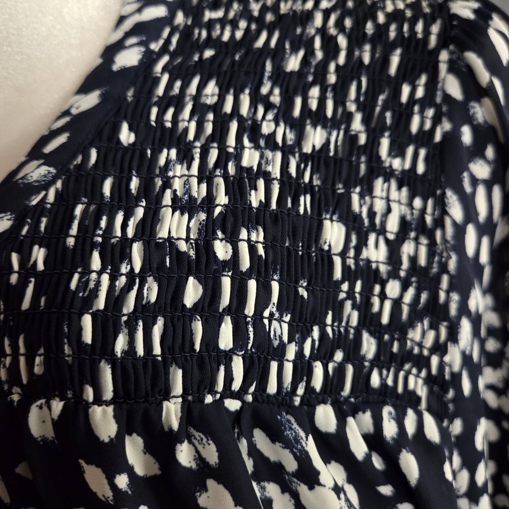 Evereve - Long Sleeve Top - Size XL - Picture 8 of 13